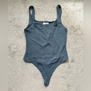 Aritzia Babaton bodysuit